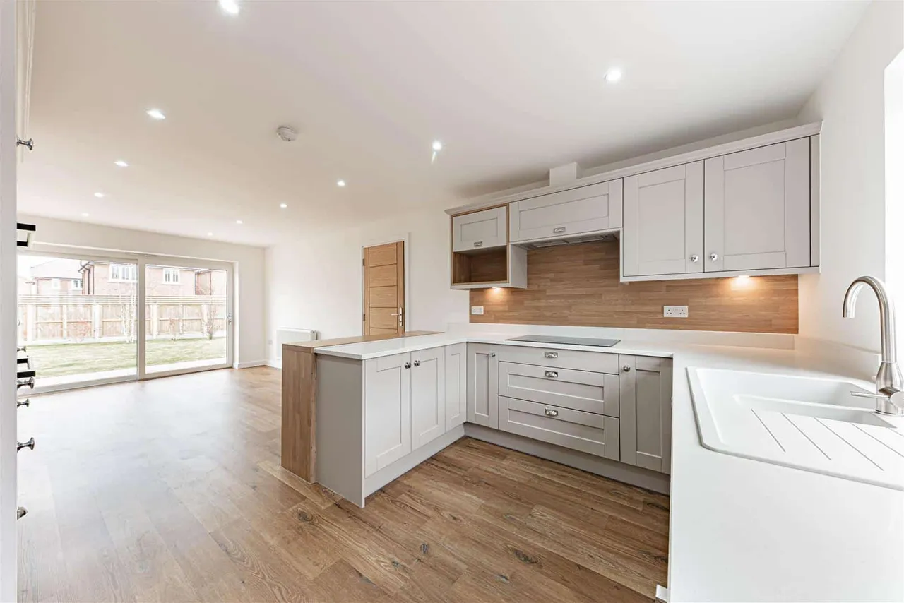 Sandwich Road, Ash, Canterbury, Kent, CT3 2AF, photo 6