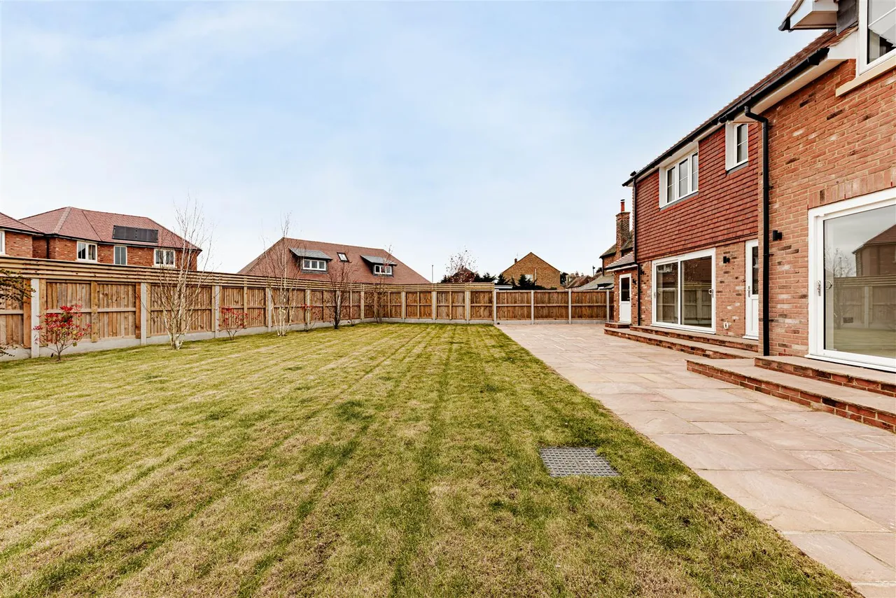 Sandwich Road, Ash, Canterbury, Kent, CT3 2AF, photo 37