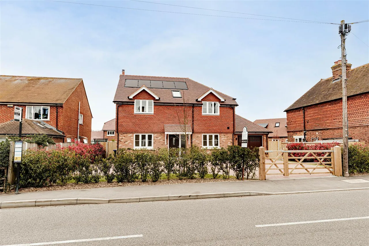 Sandwich Road, Ash, Canterbury, Kent, CT3 2AF, photo 41