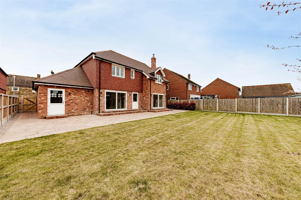 Sandwich Road, Ash, Canterbury, Kent, CT3 2AF, photo 35