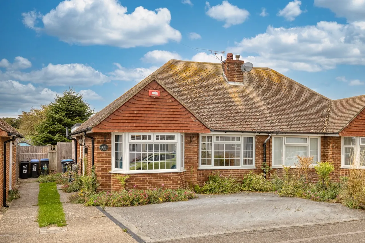 2 bed house for sale, Vine Close, Ramsgate, CT11