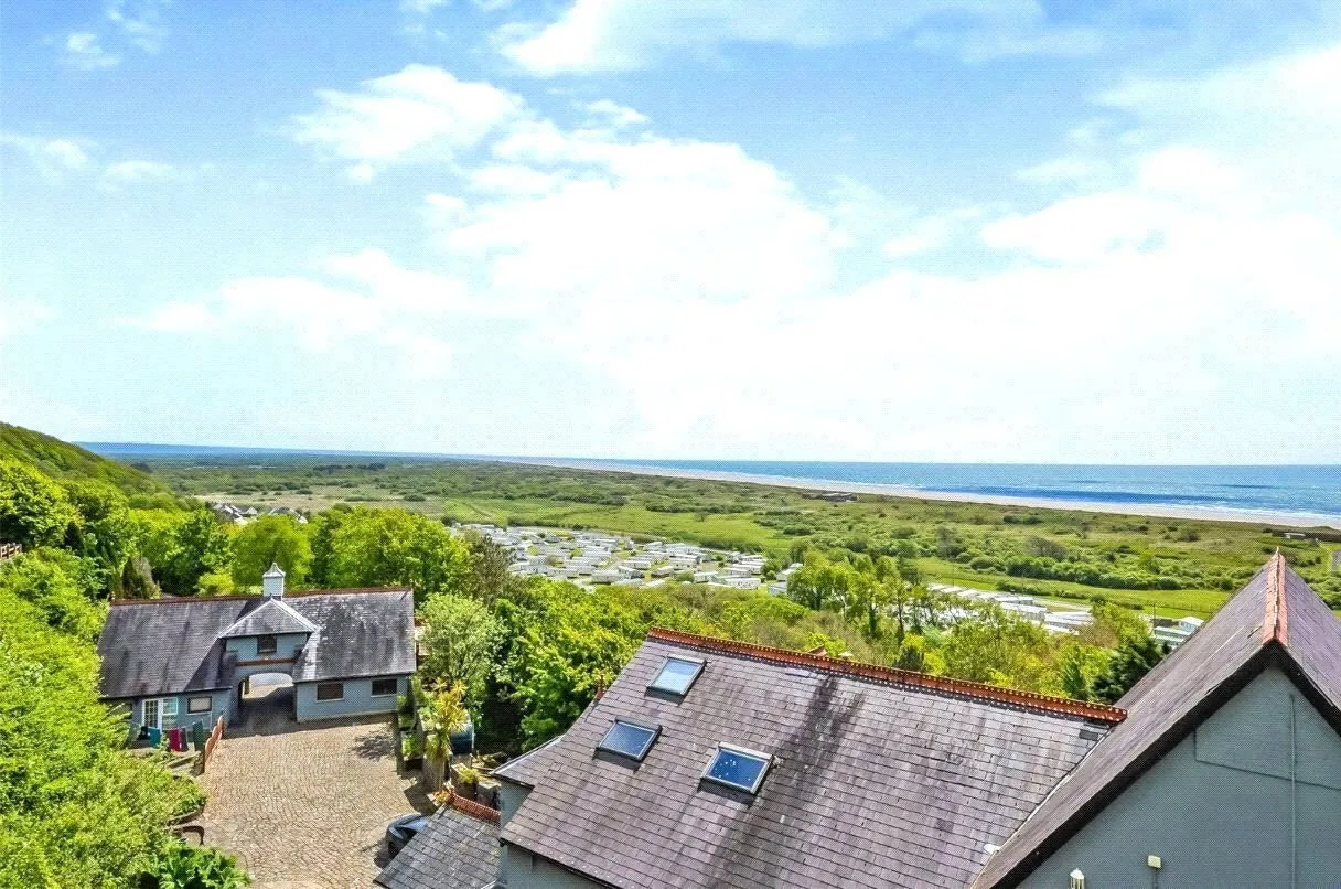 Coastal View, Pendine, SA33, photo 8