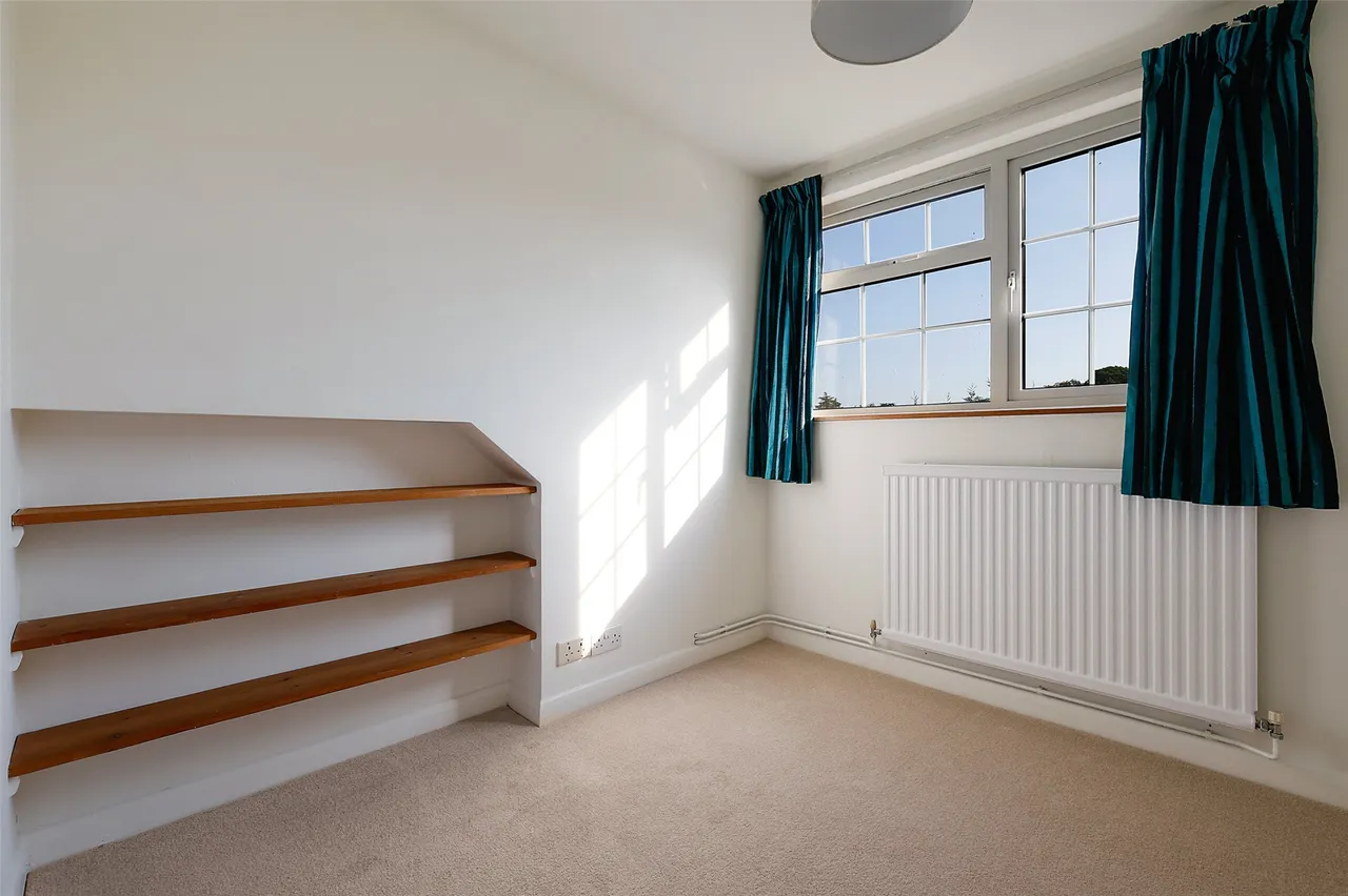 Heath Rise, Westcott, RH4, photo 13