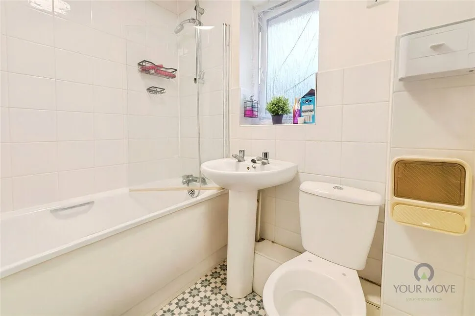 Teasel Crescent, London, SE28, photo 6