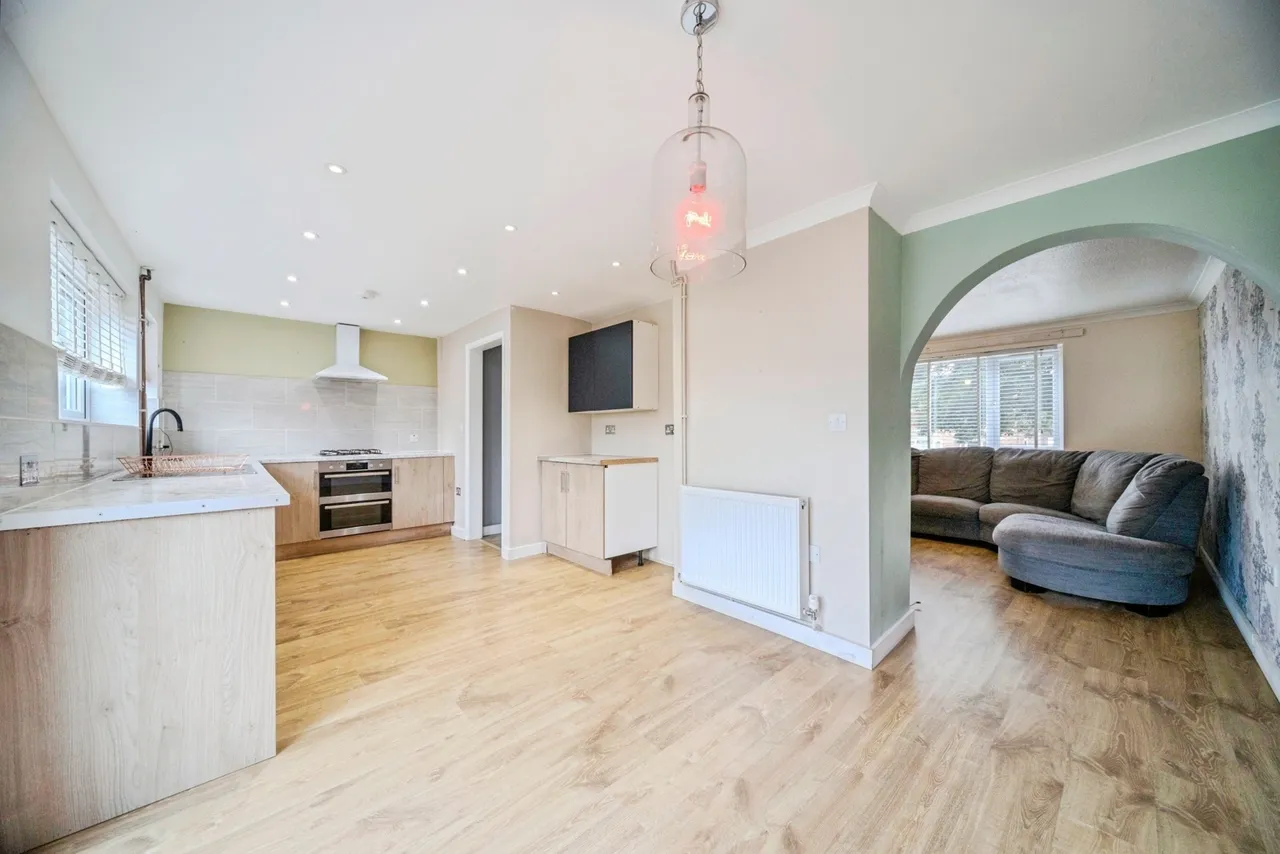 Forfar Drive, Bletchley, Milton Keynes, Buckinghamshire, MK3, photo 4