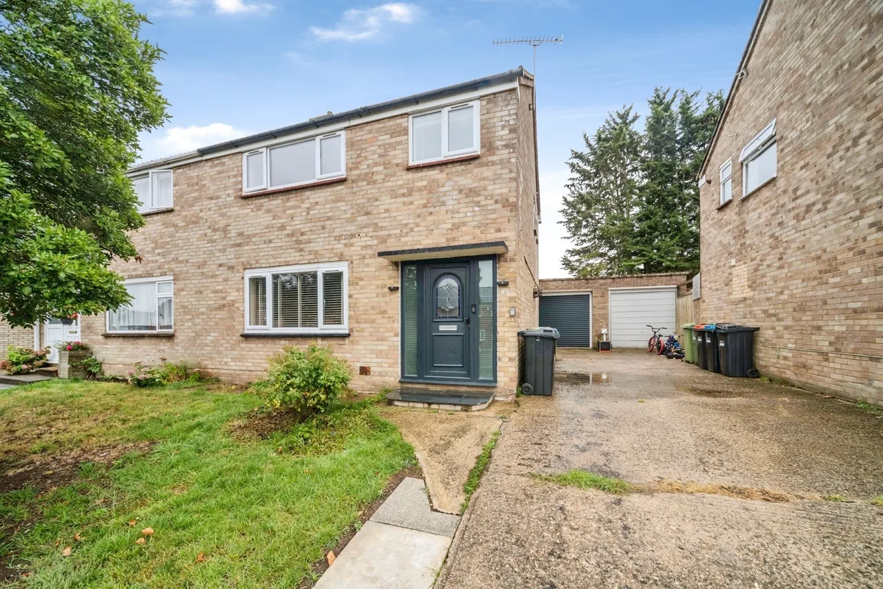3 bed house for sale — Forfar Drive, Bletchley, Milton Keynes, Buckinghamshire, MK3