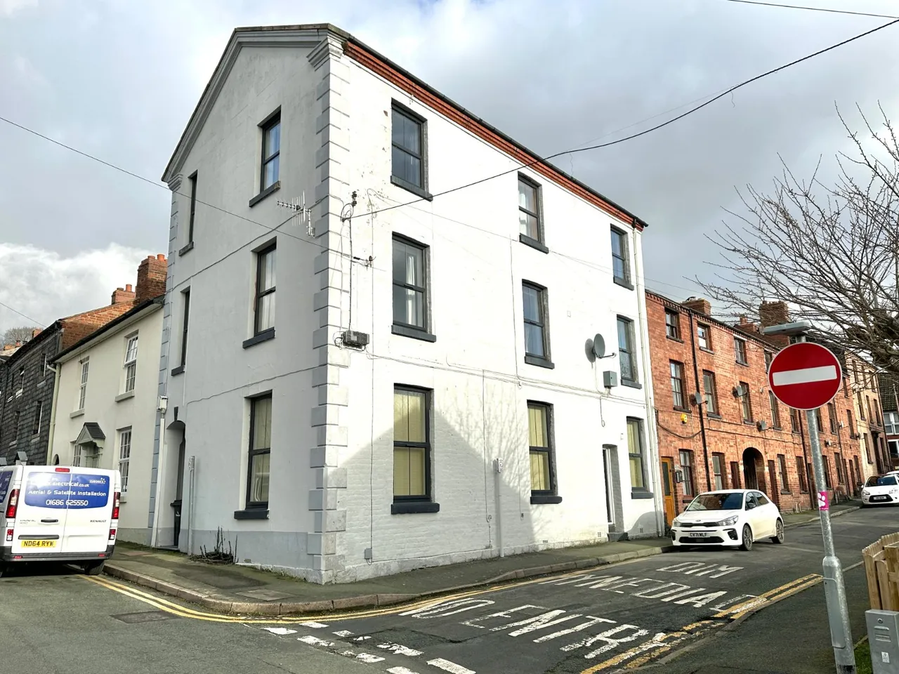 commercial for sale, Crescent Street, Newtown