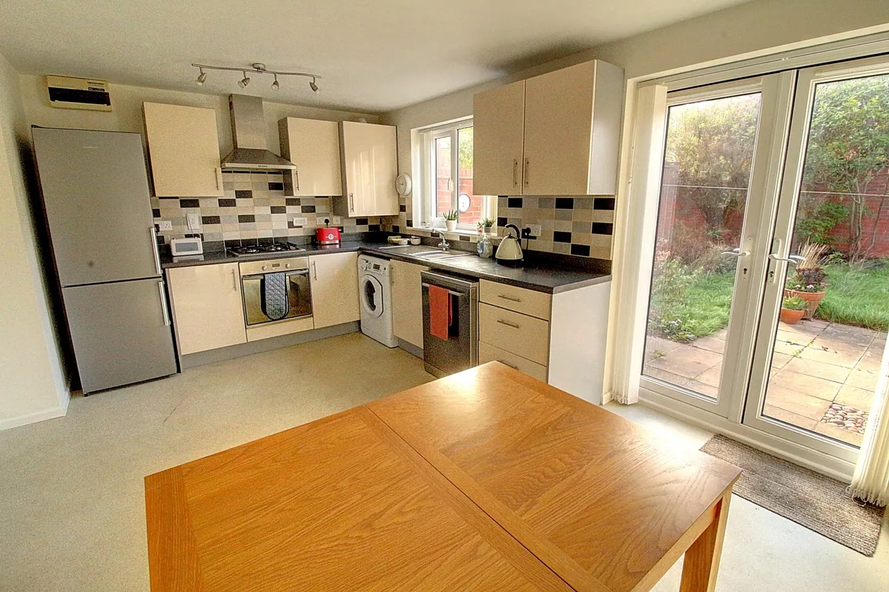Borough Way, Nuneaton, CV11, photo 3