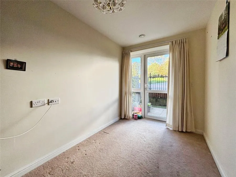 Foxes Road, Newport, PO30, photo 6