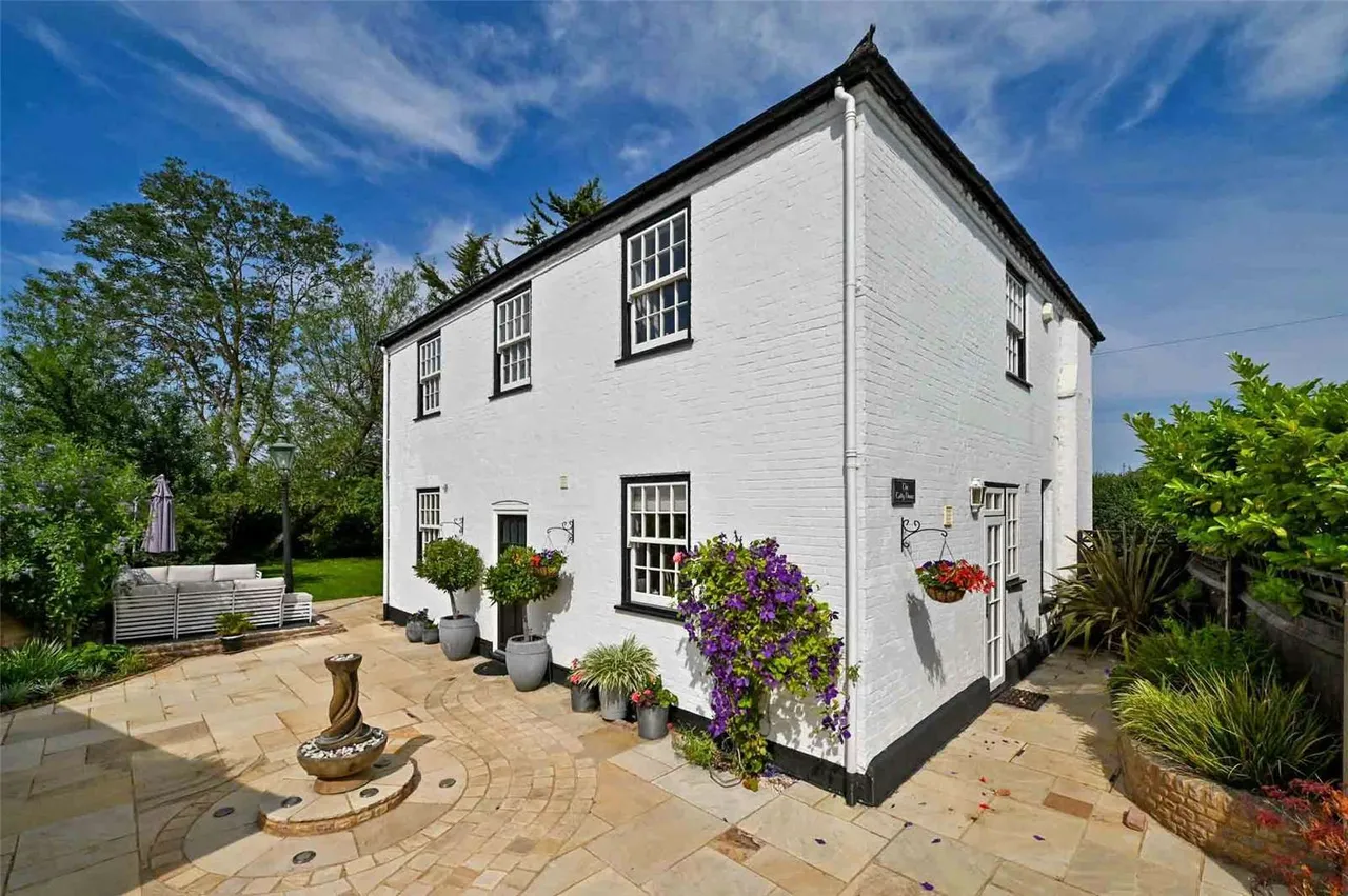 Crouch Lane, Winkfield, SL4, photo 30