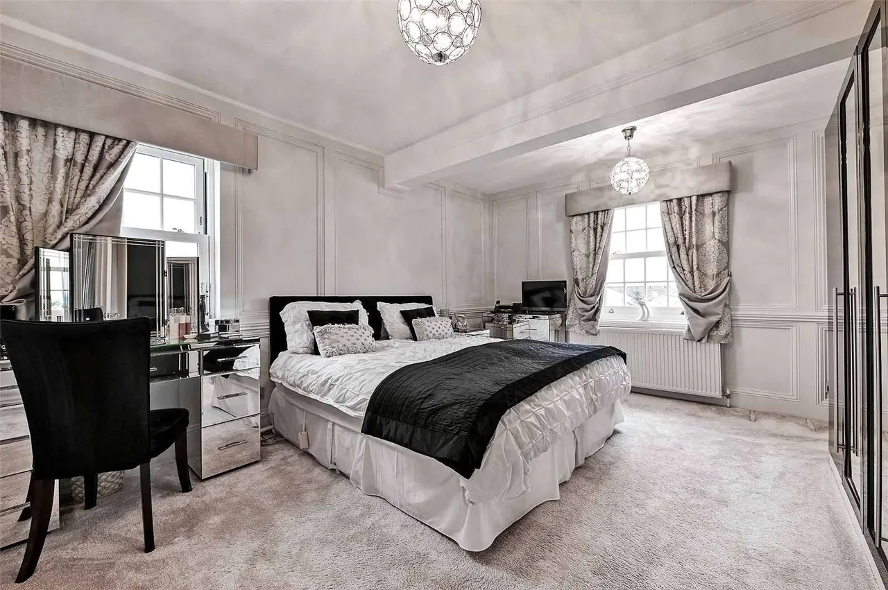 Crouch Lane, Winkfield, SL4, photo 11