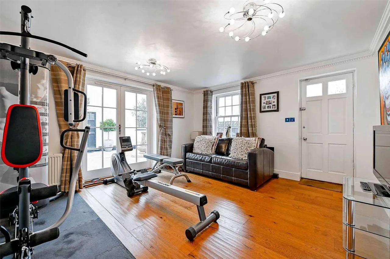 Crouch Lane, Winkfield, SL4, photo 15