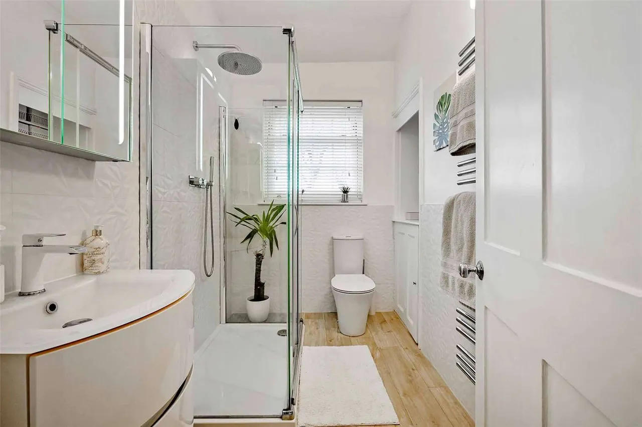 Crouch Lane, Winkfield, SL4, photo 14