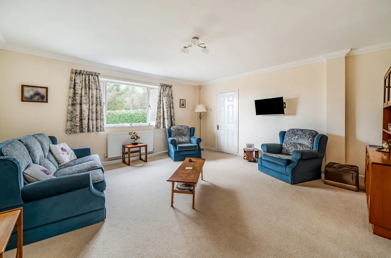 Darvill Road, Ropley, SO24, photo 2