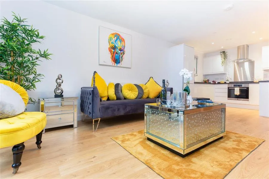 Marketfield Way, Redhill, RH1, photo 5