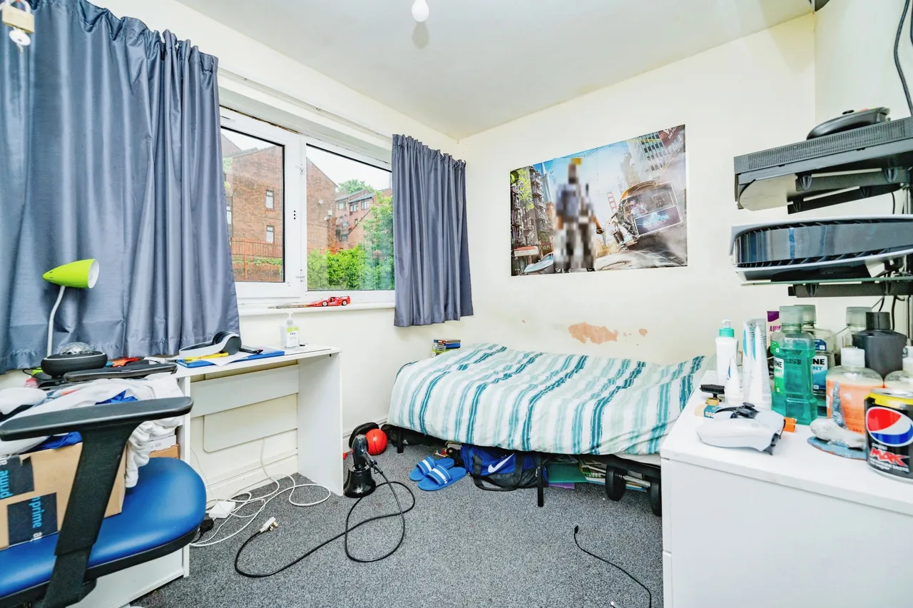 Downs Road, Luton, Bedfordshire, LU1, photo 8