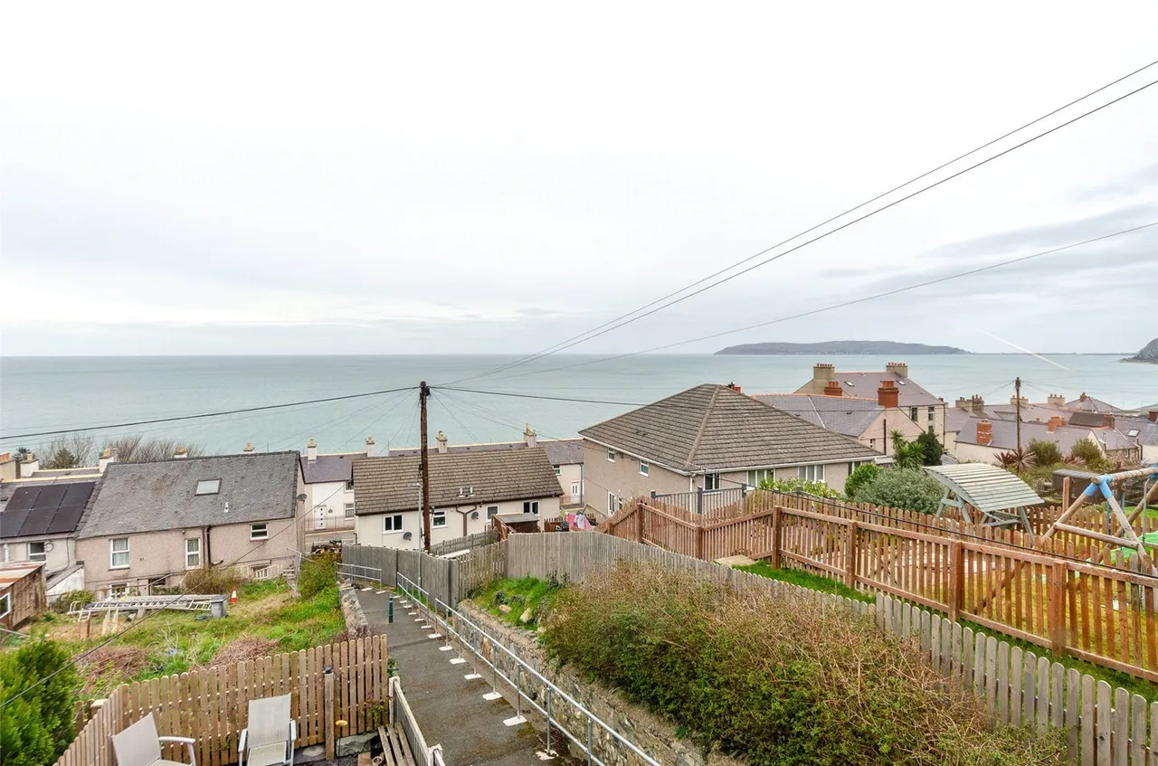 Chapel Street, Penmaenmawr, LL34, photo 3
