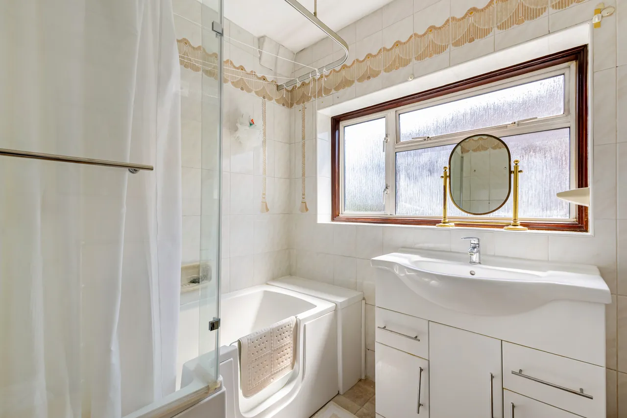 Weston Drive, Stanmore, HA7, photo 6