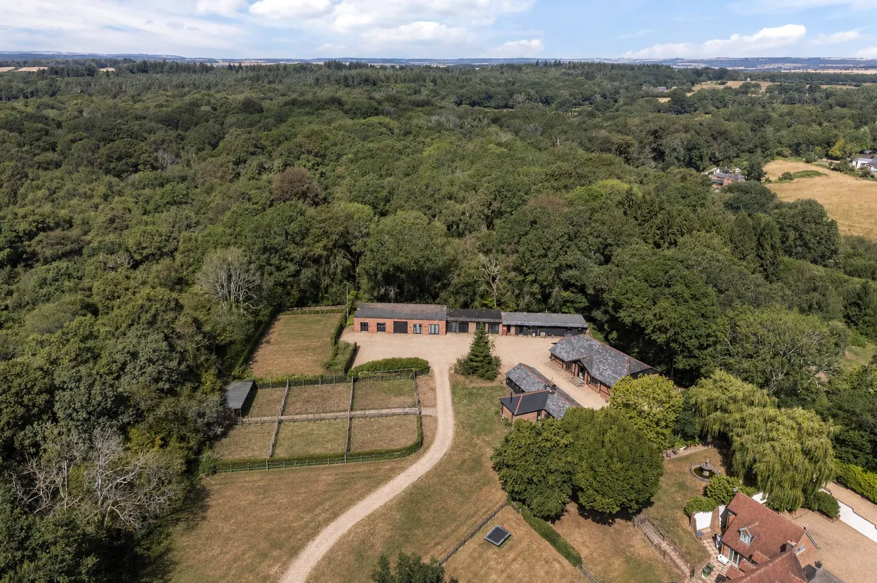 A Magnificent Country Manor Estate with approximately Nine Acres, photo 52