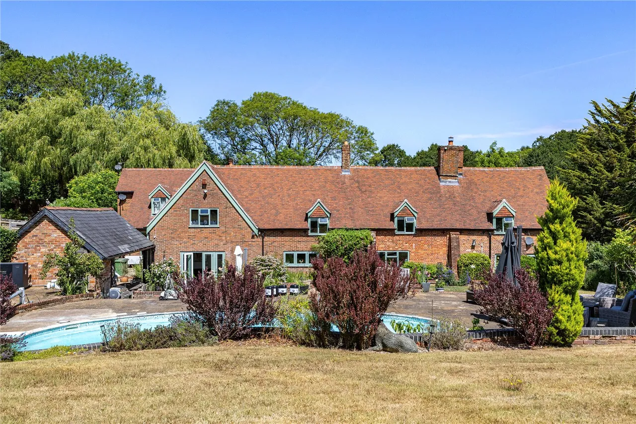 A Magnificent Country Manor Estate with approximately Nine Acres, photo 25