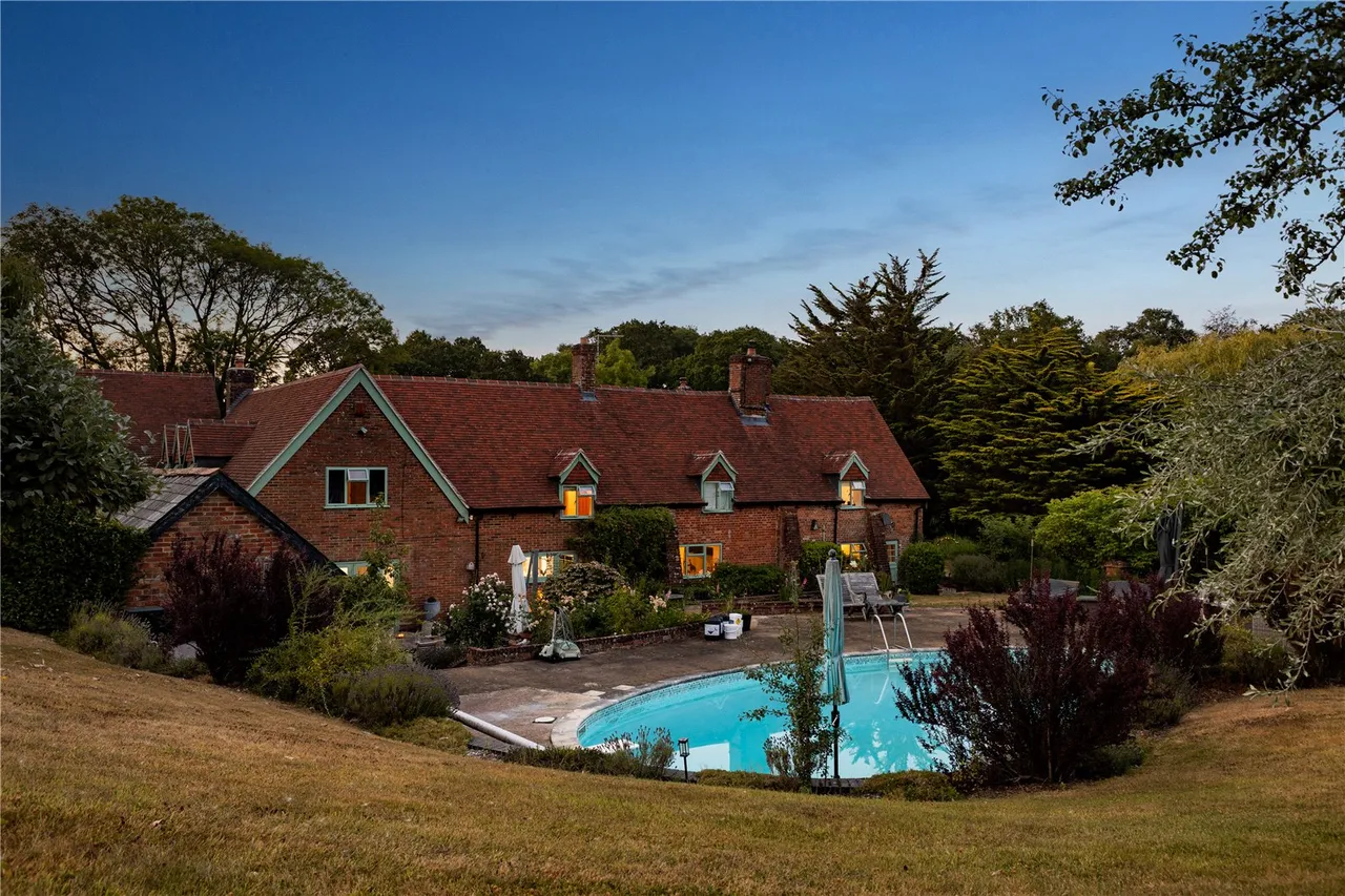A Magnificent Country Manor Estate with approximately Nine Acres, photo 39