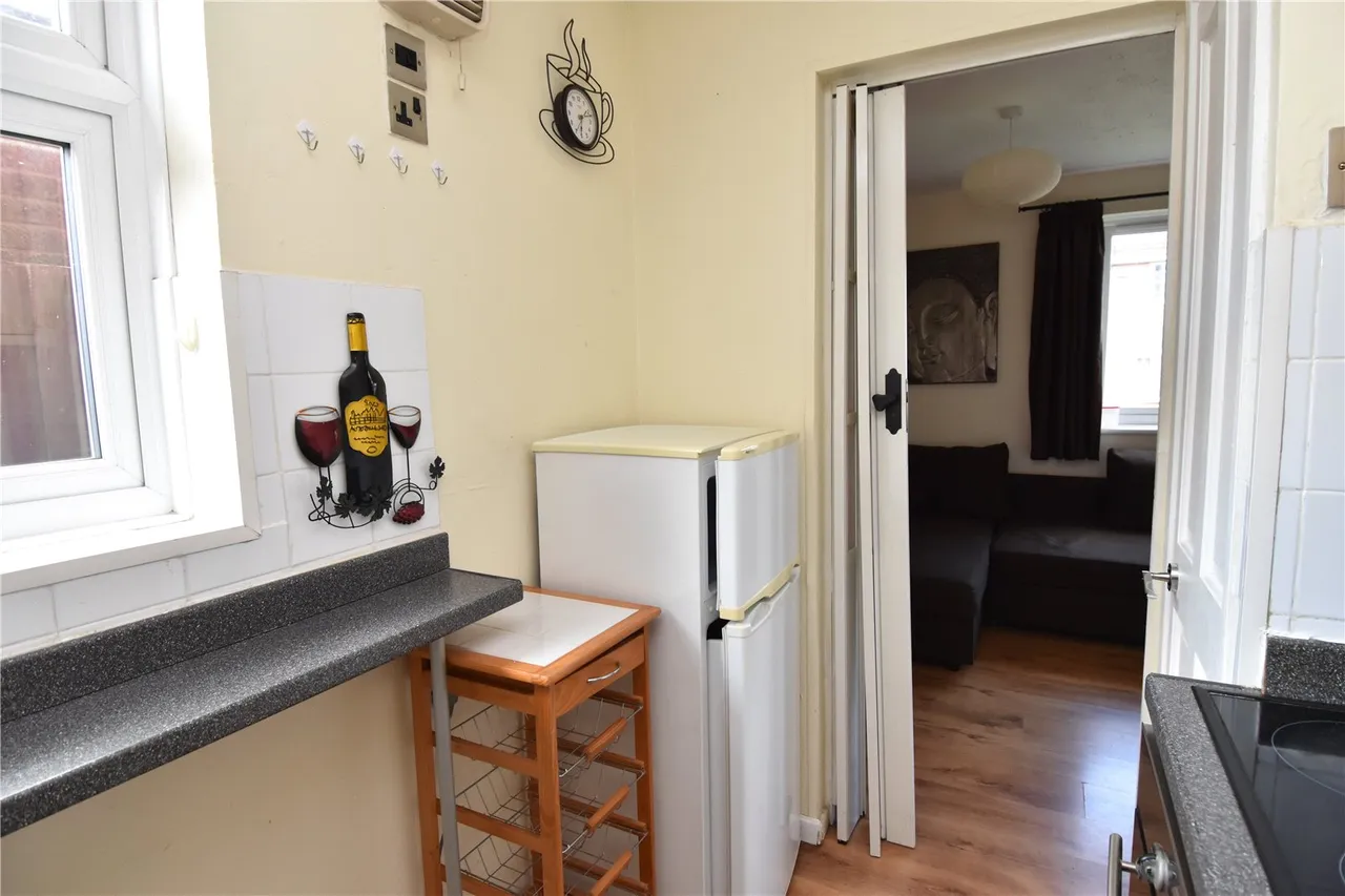 Henley Drive, Droitwich, Worcestershire, WR9 7RX, photo 11