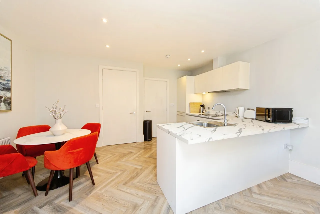 William Jessop Way, Liverpool, L3, photo 9