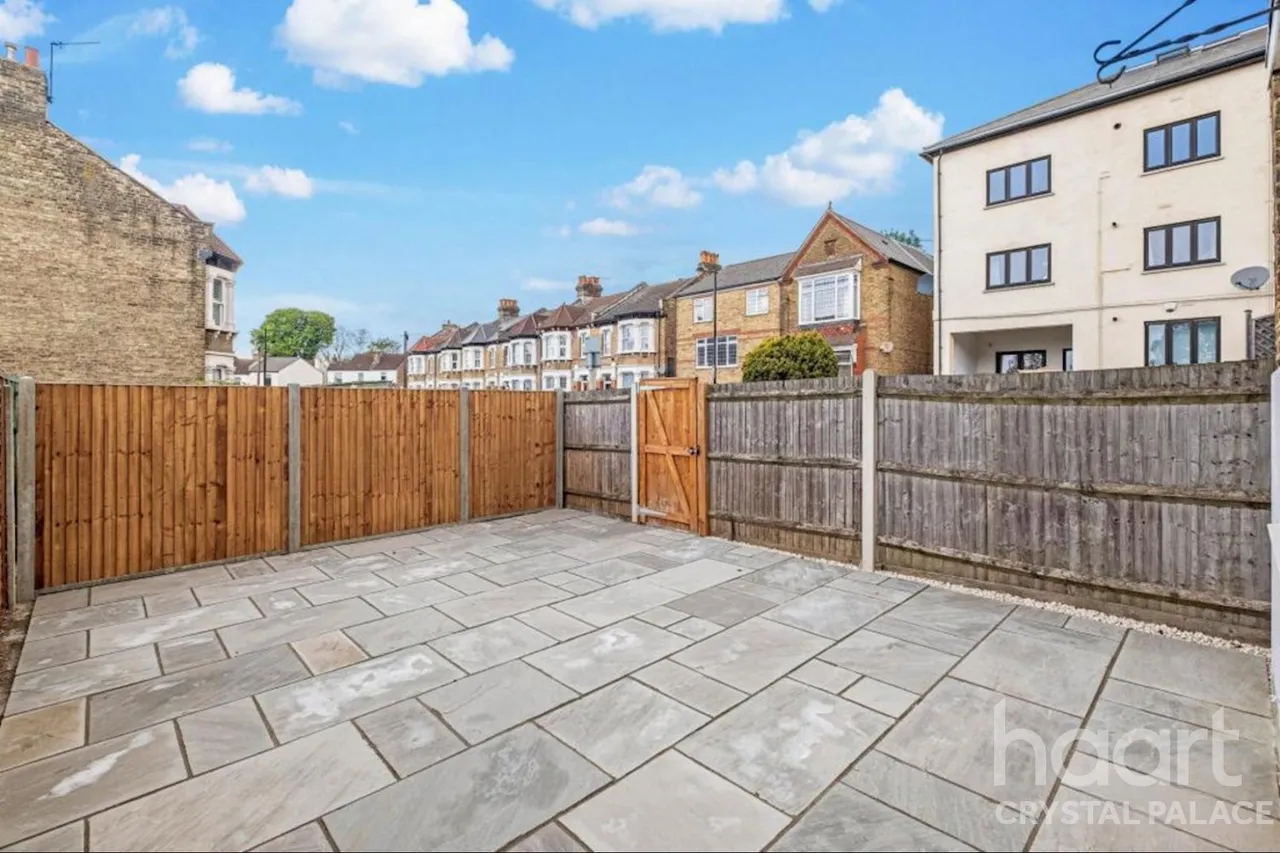Portland Road, London, SE25, photo 5