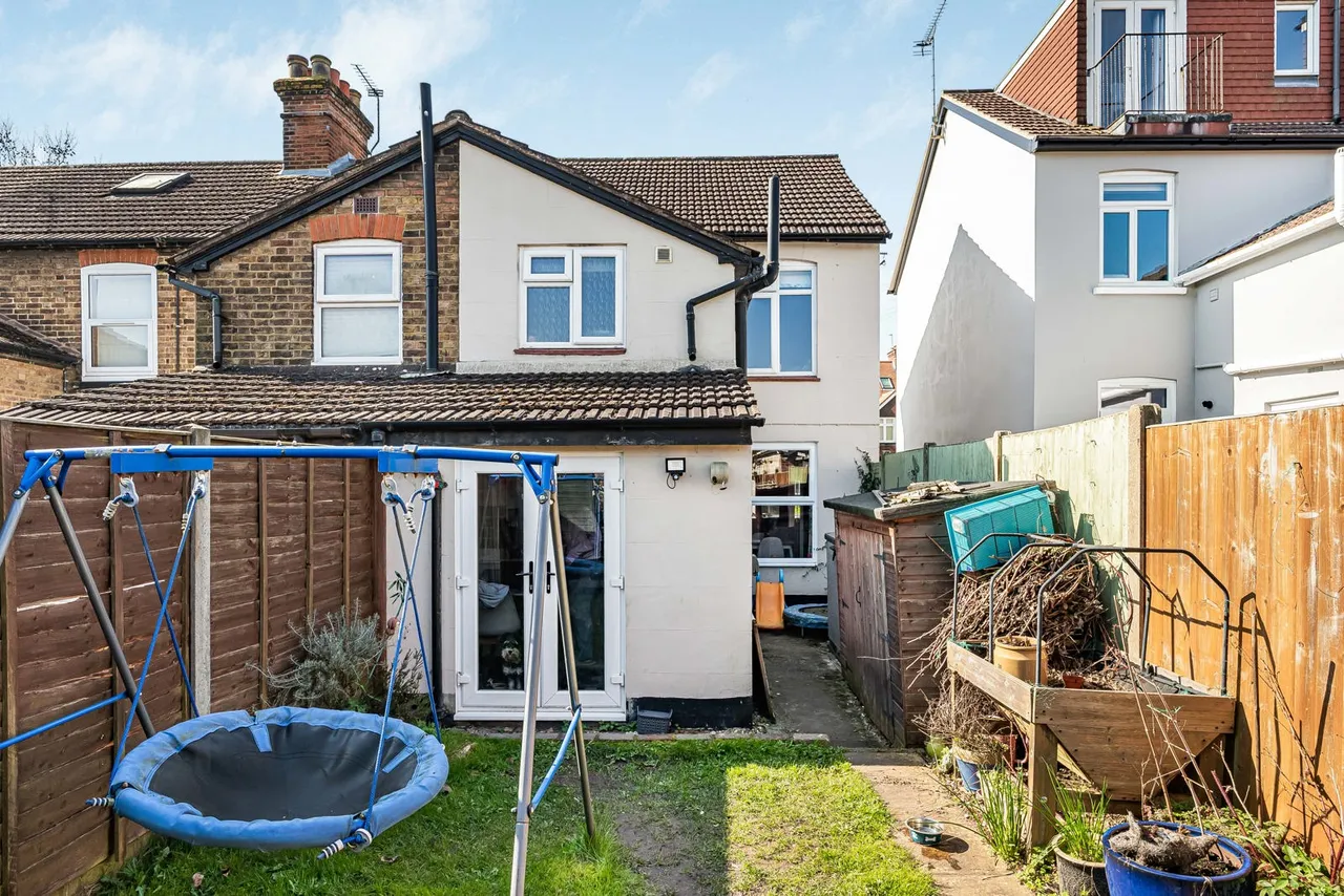 Worplesdon Road, Guildford, GU2, photo 12