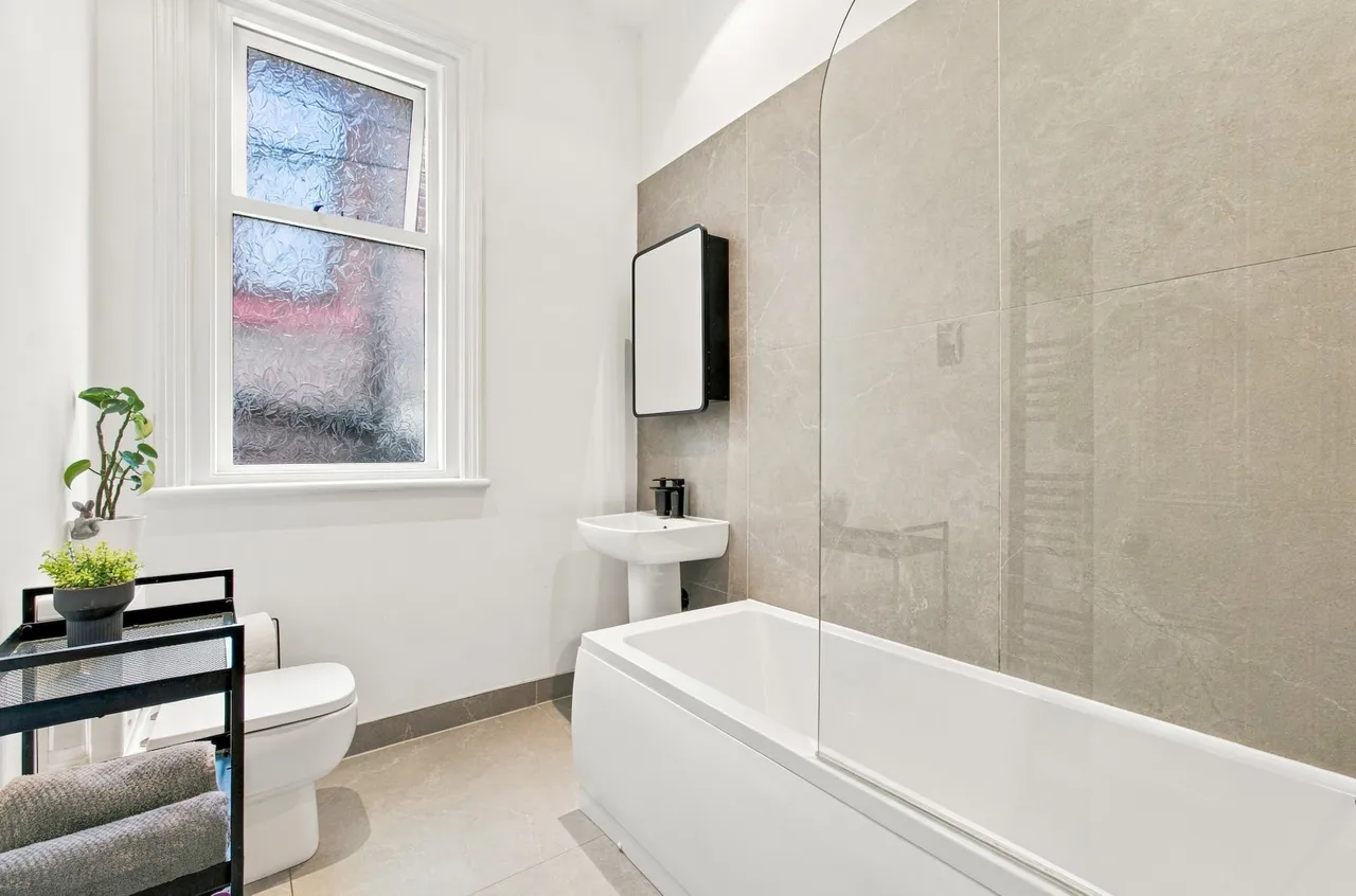 Polefield Road, Manchester, M9, photo 22