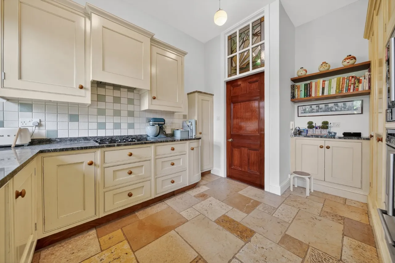Mitchell Lane, Bradford, BD10, photo 14