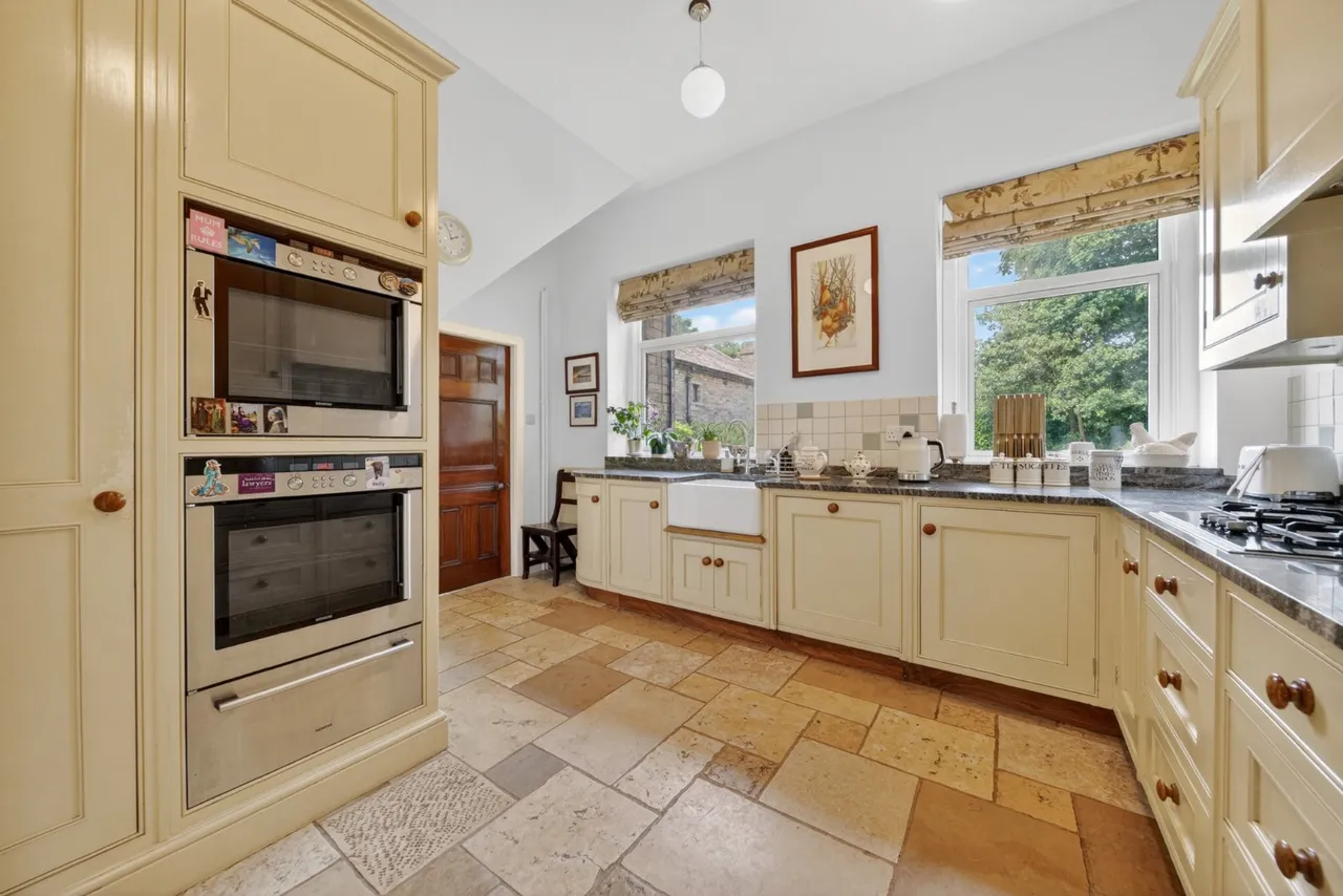 Mitchell Lane, Bradford, BD10, photo 5