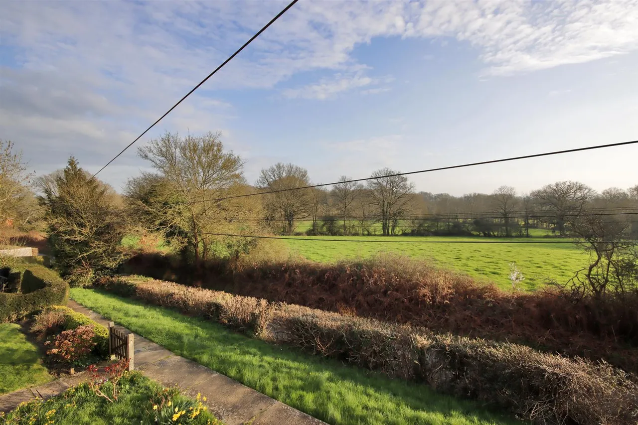 Mount Pleasant Road, Weald, photo 3