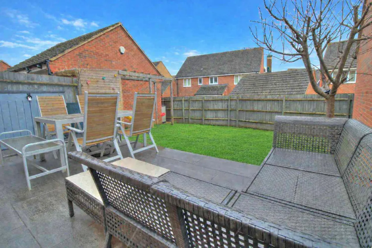 Southwold Crescent, Milton Keynes, MK10, photo 26