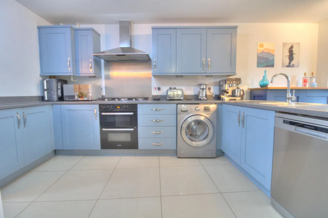 Southwold Crescent, Milton Keynes, MK10, photo 7