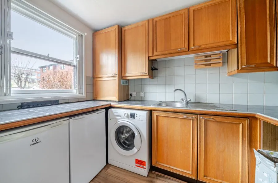 Mayfield Road, London, W12, photo 3
