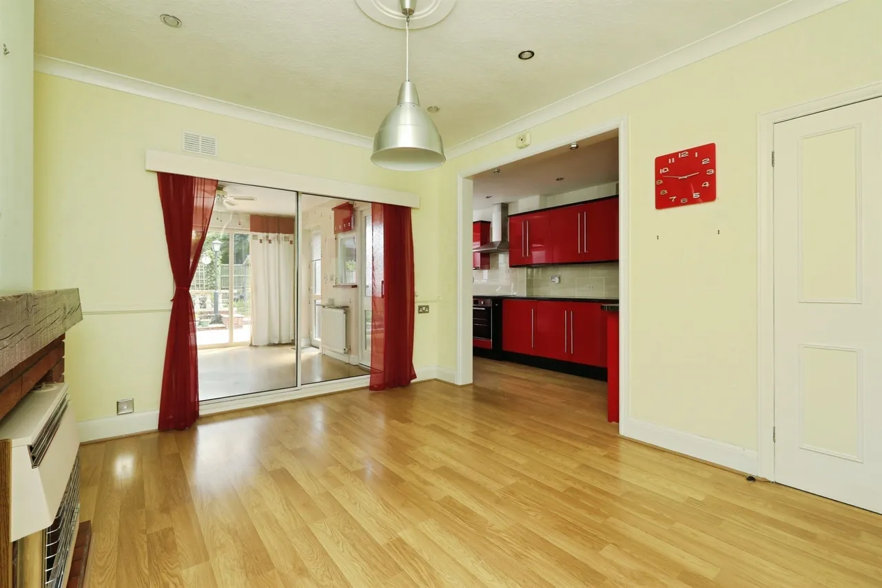 Thievesdale Lane, Worksop, photo 5