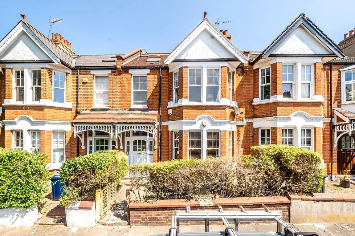 4 bed property for sale, Summerlands Avenue, W3