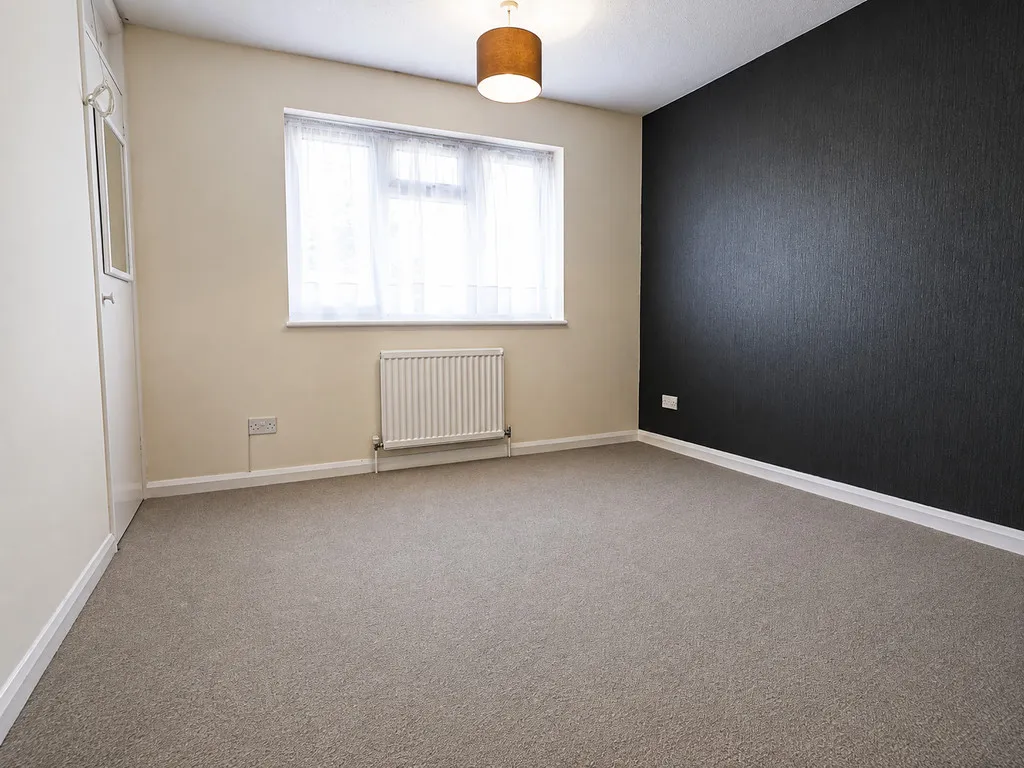 Brambles Farm Drive, Hillingdon, photo 3