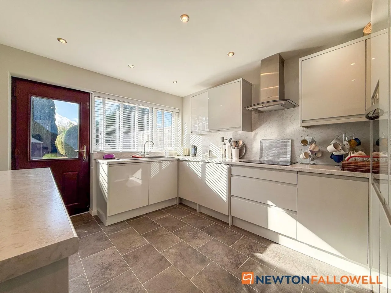 St. Peters Close, Farndon, NG24, photo 6