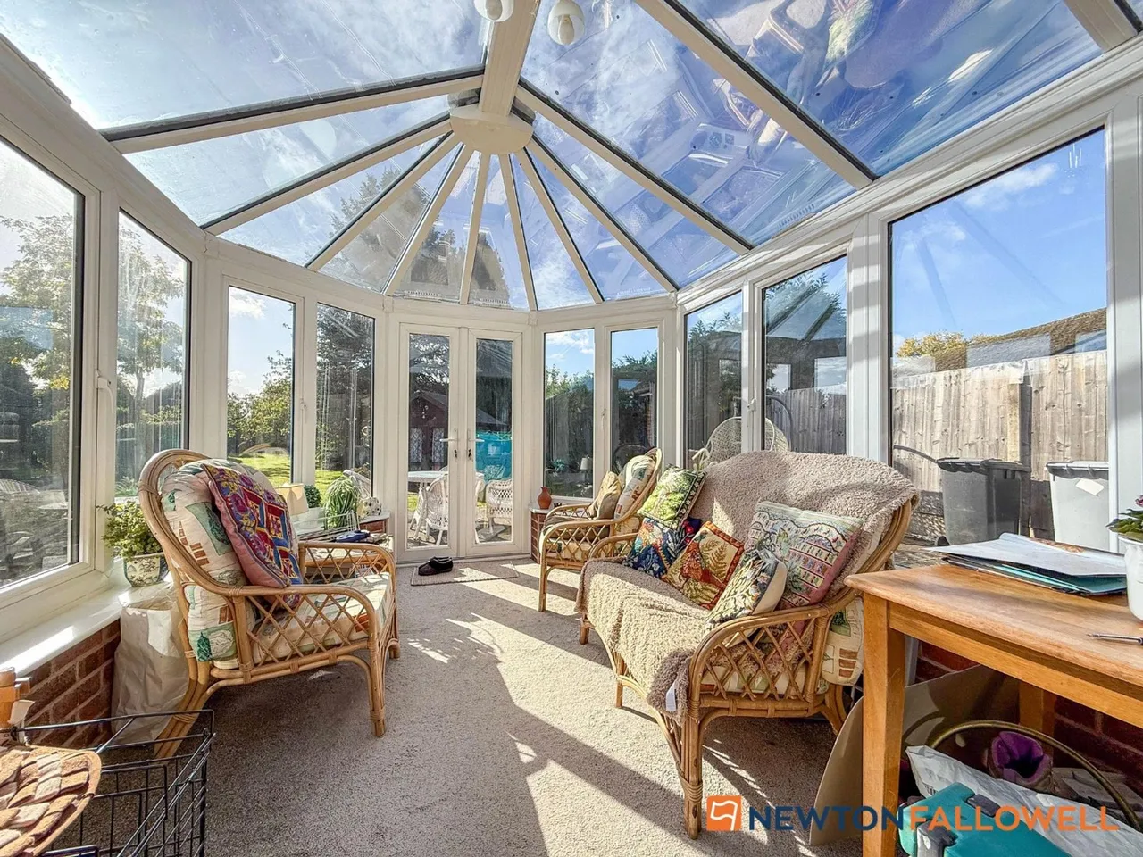 St. Peters Close, Farndon, NG24, photo 11
