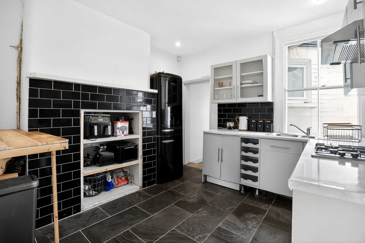 Sirdar Road, London, N22, photo 7