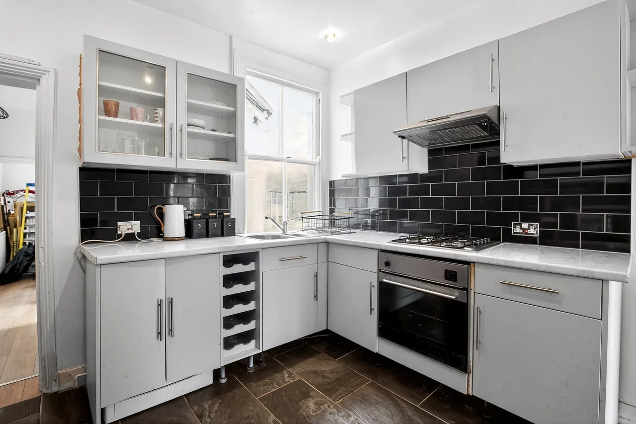 Sirdar Road, London, N22, photo 2