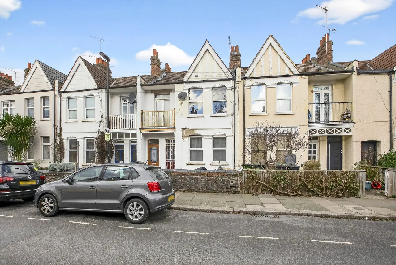 Sirdar Road, London, N22, photo 3