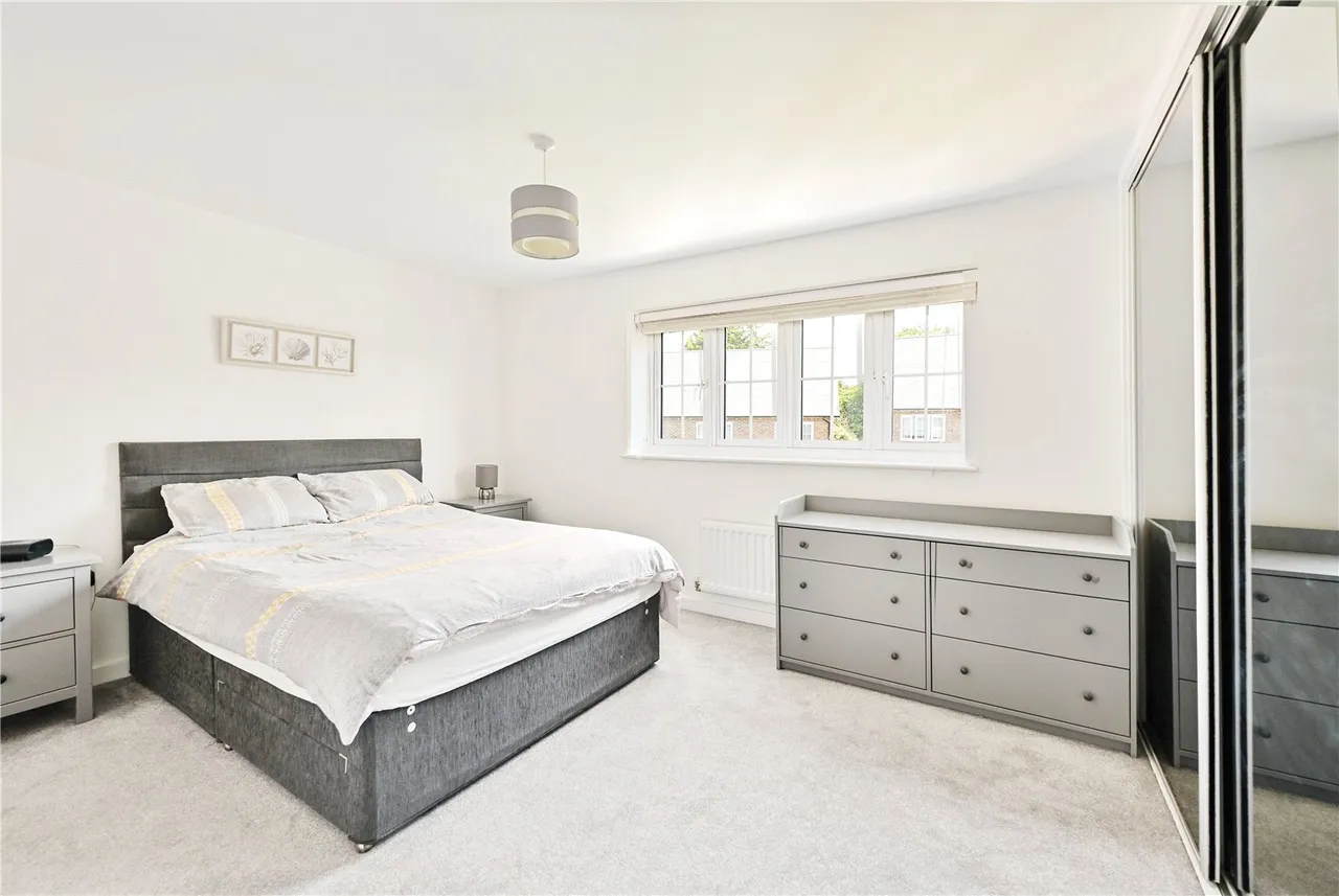 Titchener Way, Hook, Hampshire, RG27 9RT, photo 8