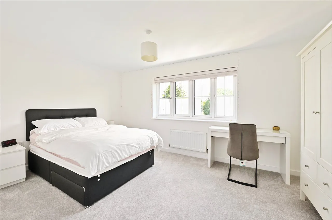 Titchener Way, Hook, Hampshire, RG27 9RT, photo 10