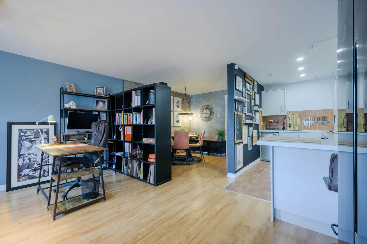 Clarence House, upritchard court, BT19, photo 7