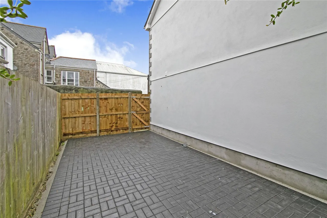 Victoria Street, Camborne, TR14, photo 8