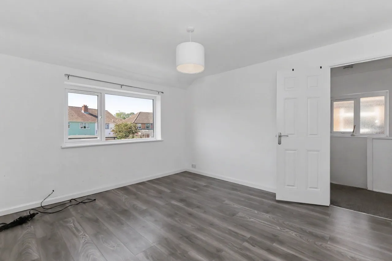 Lock Crescent, Kidlington, photo 8