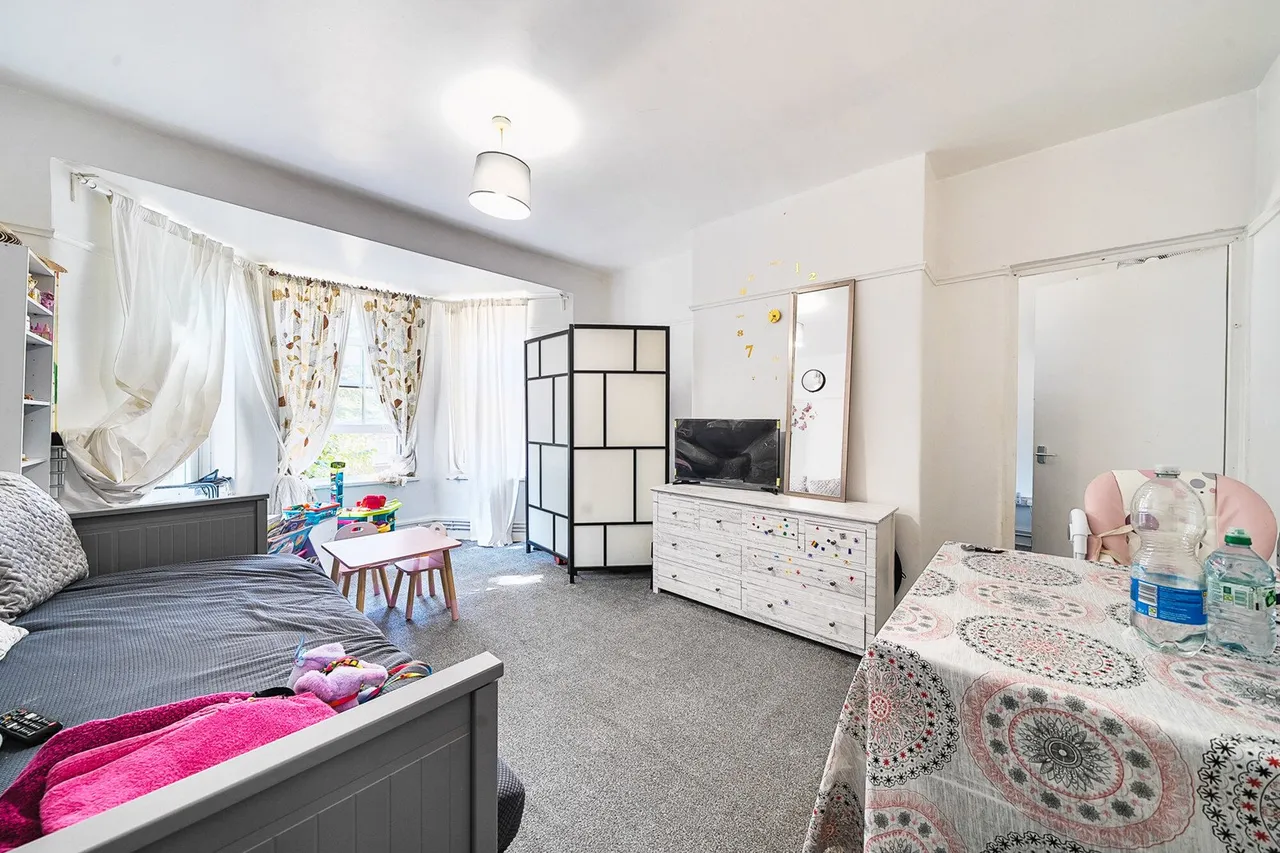 2 bed flat for sale — Peckham Park Road, SE15